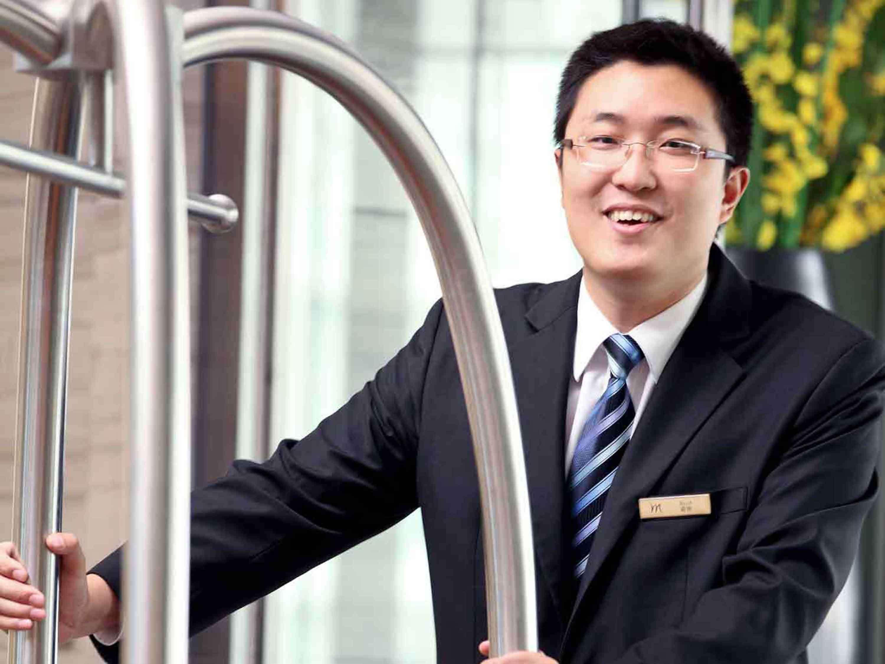 โรงแรมแกรนด์เมอร์เคียวจินานซันไชน์ จี่หนาน ภายนอก รูปภาพ